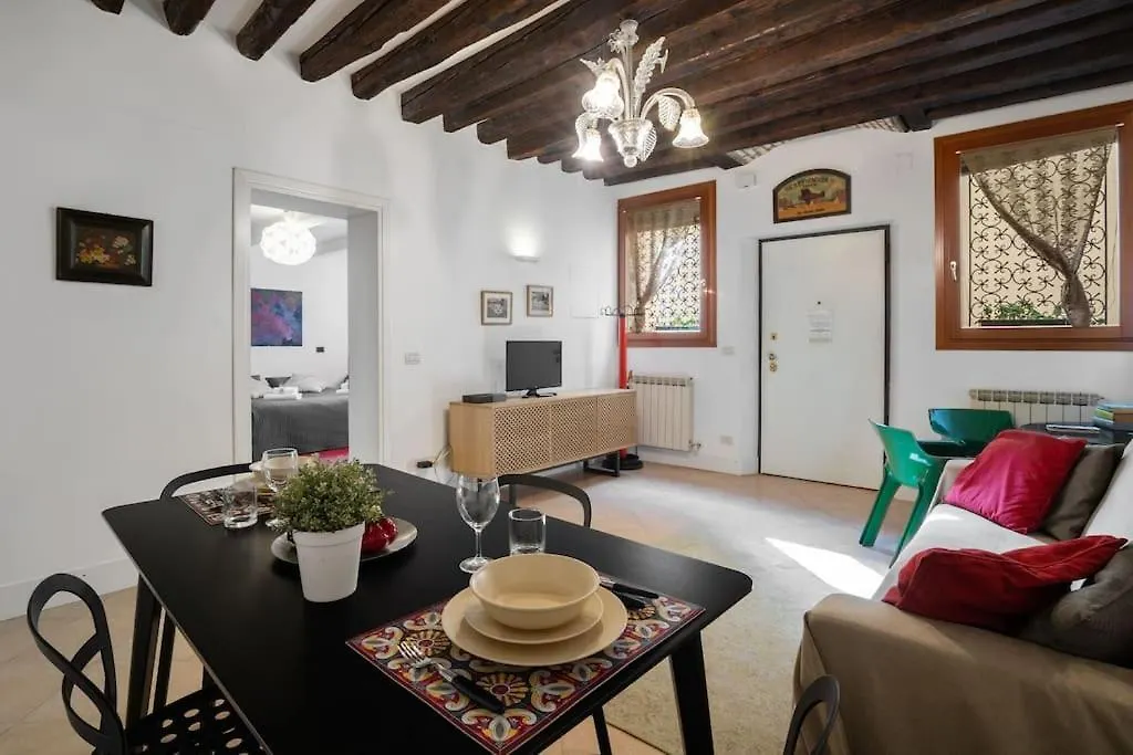 Riva Di Biasio & Sestiere Santa Croce X4 Apartment Venice 0*,  Italy
